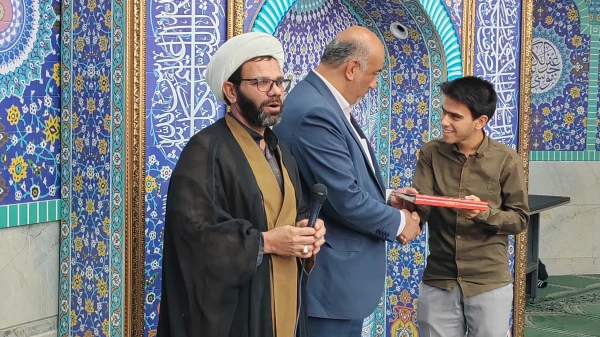 تقدیر از فعالان عرصه نماز با حضور پرشور دانشجویان 5