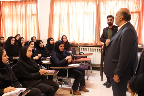 برگزاری دوره های ضمن خدمت توانمندسازی موسسان، مدیران، معاونان و معلمان مدارس غیر دولتی مناطق و نواحی استان اصفهان 2