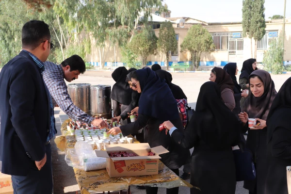 برگزاری دوره های ضمن خدمت توانمندسازی موسسان، مدیران، معاونان و معلمان مدارس غیر دولتی مناطق و نواحی استان اصفهان 7