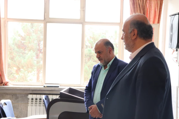 برگزاری دوره های ضمن خدمت توانمندسازی موسسان، مدیران، معاونان و معلمان مدارس غیر دولتی مناطق و نواحی استان اصفهان 19