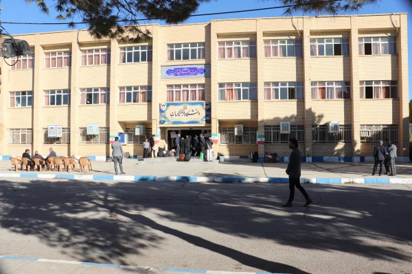 پذیرش و ثبت نام دانشجو های جدید الورود رشته های علوم اجتماعی ، امور تربیتی و دبیری ادبیات فارسی 2