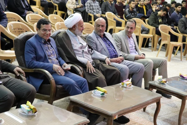 دیدار مسئولین استانی دانشگاه فرهنگیان با دانشجویان مرکز شهید آیت برای پاسخگویی و رسیدگی به شکایات و مشکلات 5