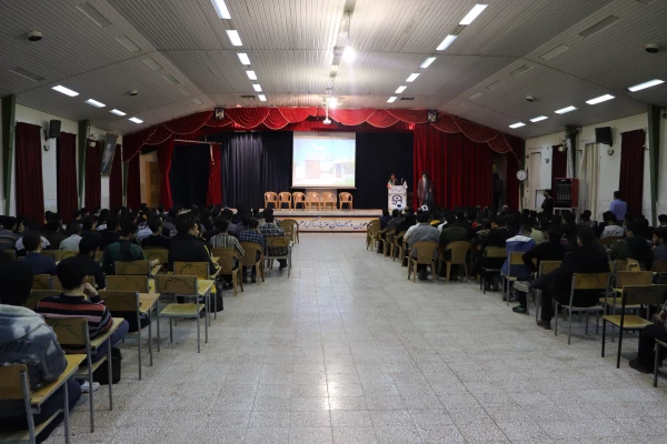 دیدار مسئولین استانی دانشگاه فرهنگیان با دانشجویان مرکز شهید آیت برای پاسخگویی و رسیدگی به شکایات و مشکلات 9