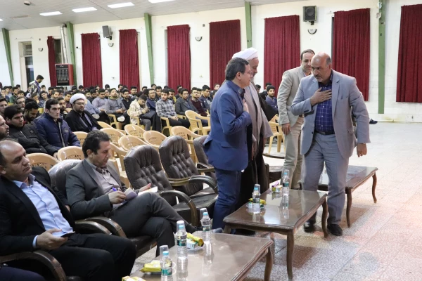 دیدار مسئولین استانی دانشگاه فرهنگیان با دانشجویان مرکز شهید آیت برای پاسخگویی و رسیدگی به شکایات و مشکلات 15