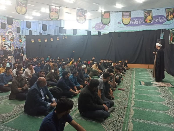 جلسه شورای اقامه نماز مرکز شهید آیت نجف آباد و برپایی نماز جماعت با حضور حجت الاسلام و المسلمین حمزه 4