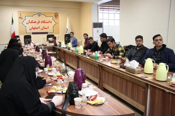 حضور اعضای کانون رسانه مرکز شهید آیت،در کارگاه های آموزشیِ تخصصی روابط عمومی دانشگاه فرهنگیان استان 4