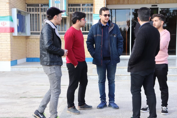 برگزاری تریبون آزاد به مناسبت انتخابات  8