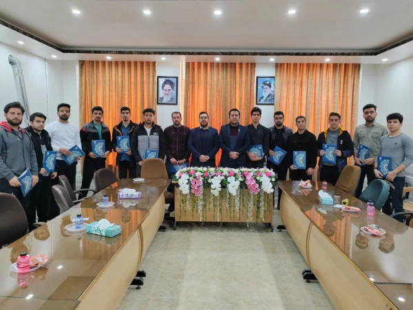 جلسه کارشناس مسئول امور آموزش با نمایندگان کلاسی و تقدیر از آنان 2