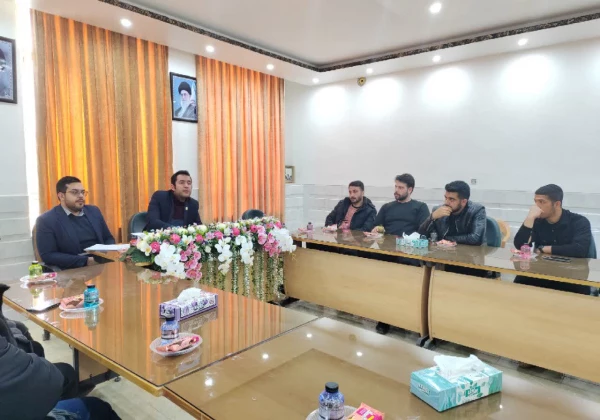 جلسه کارشناس مسئول امور آموزش با نمایندگان کلاسی و تقدیر از آنان 4