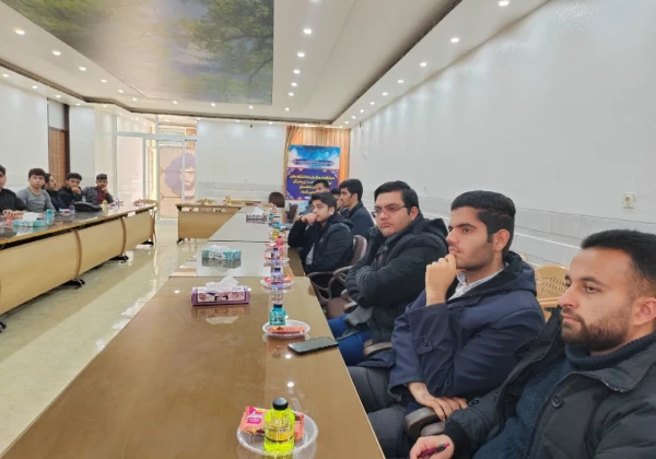 جلسه کارشناس مسئول امور آموزش با نمایندگان کلاسی و تقدیر از آنان 5