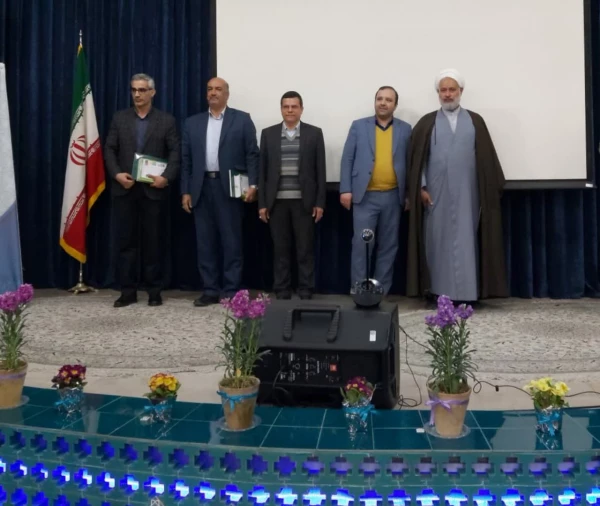 اجلاس استانی نماز اصفهان برگزار گردید. 7