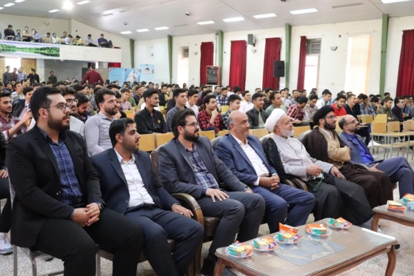 جشن بزرگداشت مقام معلم در مرکز شهید دکتر آیت نجف آباد  4