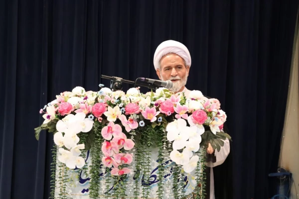 جشن بزرگداشت مقام معلم در مرکز شهید دکتر آیت نجف آباد  6