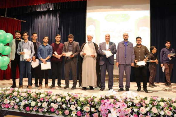 جشن بزرگداشت مقام معلم در مرکز شهید دکتر آیت نجف آباد  10