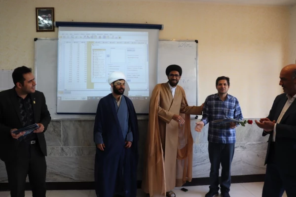 تبریک هفته معلم به اساتید مرکز  2