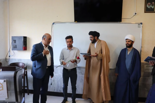 تبریک هفته معلم به اساتید مرکز  3