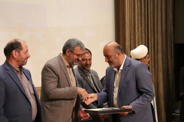 برگزاری اجلاسیه ستاد نماز استان اصفهان به میزبانی آموزش و پرورش و دانشگاه فرهنگیان شهید آیت نجف آباد 4