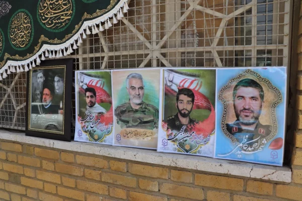 برپایی موکب دانشگاه فرهنگیان مرکز شهید آیت نجف آباد در مراسم تشییع شهید دریانوش  5