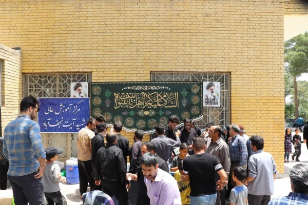 برپایی موکب دانشگاه فرهنگیان مرکز شهید آیت نجف آباد در مراسم تشییع شهید دریانوش  6