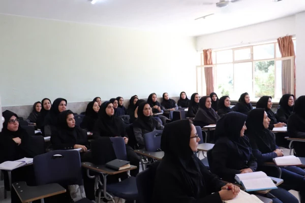 برگزاری دوره توانمندسازی معلمان مدارس غیردولتی مقطع ابتدایی نواحی فولادشهر و زرین شهر به میزبانی دانشگاه فرهنگیان مرکز شهید دکتر آیت نجف آباد  5