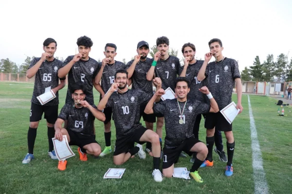 سومین دوره مسابقات درون دانشگاهی فوتبال( جام گرامی داشت مقام معلم _ اردیبهشت و خرداد ۱۴۰۳) دانشگاه فرهنگیان مرکز شهید دکتر آیت نجف آباد برگزار شد  6