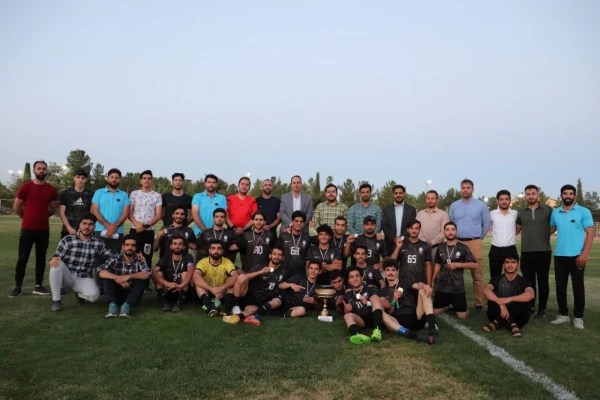 سومین دوره مسابقات درون دانشگاهی فوتبال( جام گرامی داشت مقام معلم _ اردیبهشت و خرداد ۱۴۰۳) دانشگاه فرهنگیان مرکز شهید دکتر آیت نجف آباد برگزار شد  7