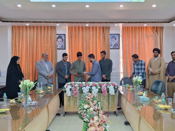 مراسم تودیع و معارفه مسئول بسیج دانشجویی دانشگاه فرهنگیان مرکز شهید آیت نجف آباد 7