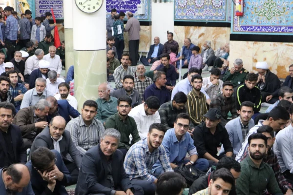 حضور دانشجویان و مسئولین مرکز شهید آیت در محکومیت جنایات رژیم صهیونیستی 2