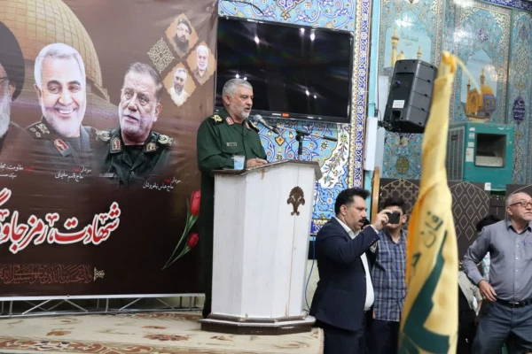 حضور دانشجویان و مسئولین مرکز شهید آیت در محکومیت جنایات رژیم صهیونیستی 6