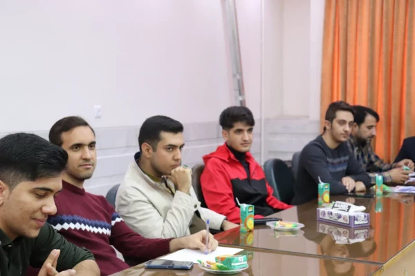 برگزاری جلسه هماهنگی تشکل های دانشجویی با مسئولین مرکز و انتخاب دبیر هماهنگی کانون ها و انجمن های مرکز 3