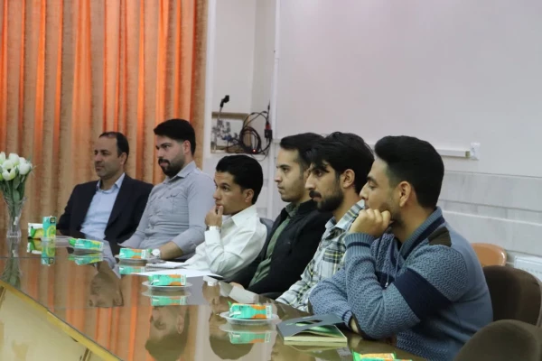 برگزاری جلسه هماهنگی تشکل های دانشجویی با مسئولین مرکز و انتخاب دبیر هماهنگی کانون ها و انجمن های مرکز 7