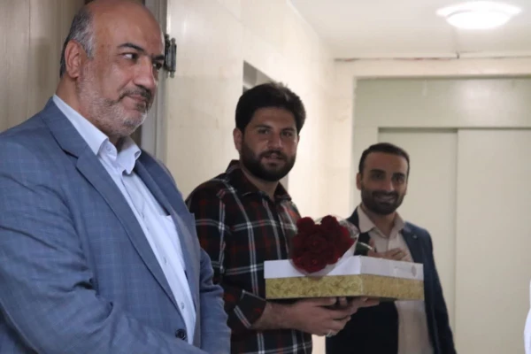 تبریک روز پرستار توسط رئیس محترم مرکز شهید نجف آباد  6