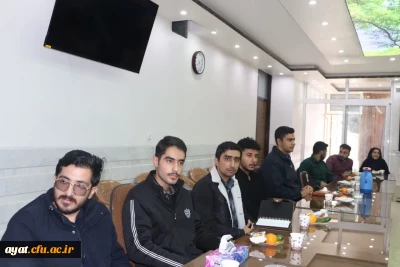 بازدید میدانی و جلسه مدیران محترم گروه های درسی استان و معاونین پردیس شهید باهنر اصفهان با نمایندگان کلاسی.