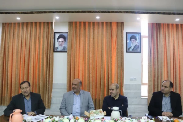 جلسه مدیران محترم گروه درسی استان و معاونین پردیس باهنر اصفهان با ریاست، کارشناسی آموزش و اساتید محترم مرکز. 3