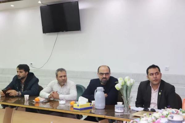 جلسه مدیران محترم گروه درسی استان و معاونین پردیس باهنر اصفهان با ریاست، کارشناسی آموزش و اساتید محترم مرکز. 6