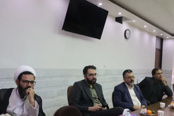 جلسه مدیران محترم گروه درسی استان و معاونین پردیس باهنر اصفهان با ریاست، کارشناسی آموزش و اساتید محترم مرکز. 7