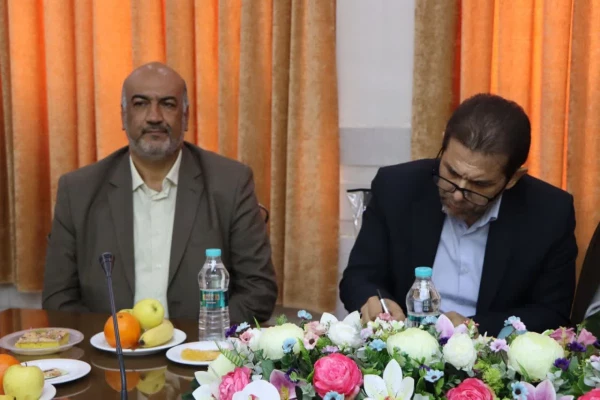 مراسم  قدردانی از زحمات مسئولان و کارکنان مرکز شهید آیت نجف آباد 3