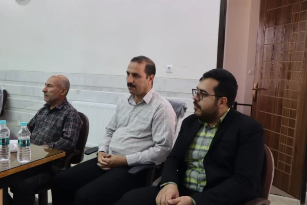 مراسم  قدردانی از زحمات مسئولان و کارکنان مرکز شهید آیت نجف آباد 8