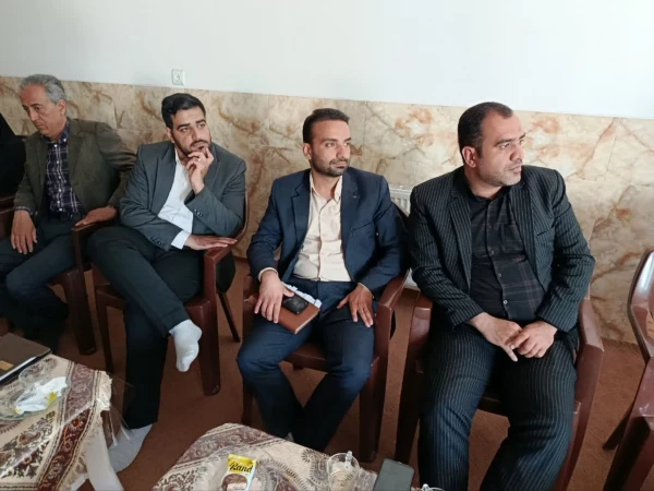 جلسه هماهنگی ستاد اقامه نماز شهرستان نجف آباد به میزبانی دفتر امام جمعه محترم شهرستان نجف آباد حجت الاسلام و المسلمین حسناتی عضو خبرگان رهبری با حضور ریاست محترم دانشگاه فرهنگیان مرکز شهید آیت نجف آباد 3