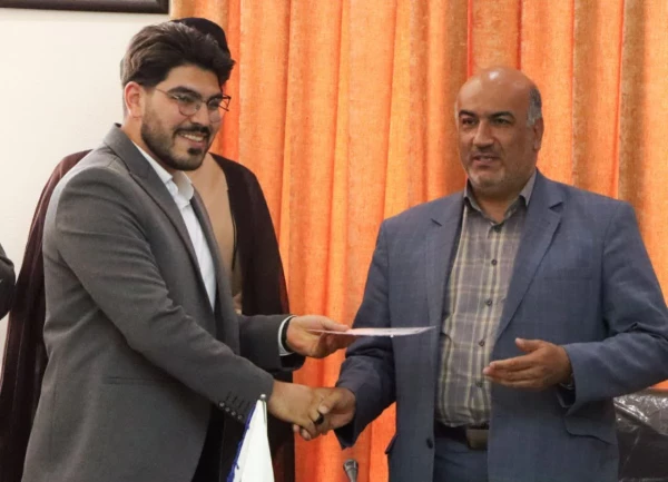 روز شنبه مورخه 10 خرداد 1404 جلسه شورای صنفی با حضور اعضای شورای صنفی، ریاست و مسئولین مرکز برگزار گردید. 5