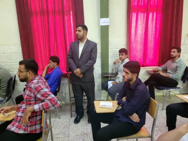 آغاز فرآیند برگزاری آزمون پایان ترم ۴۰۳۲ مرکز شهید آیت نجف آباد  7