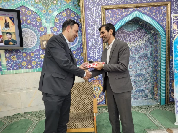 تقدیر و تکریم از مقام والای سرهنگ انواری پدر شهید انواری 6