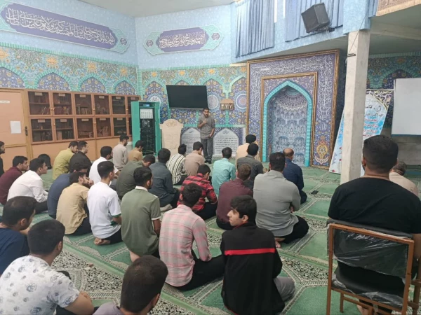 تجلیل از دانشجویان فعال در امر نماز 2