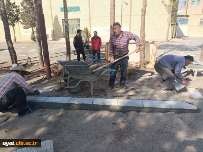 کلید زدن پروژه زمین ورزشی گرانولی در مرکز شهید آیت نجف آباد