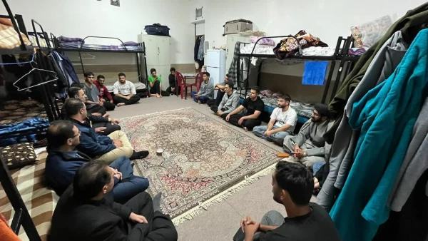 نشست صمیمی و معنوی با دانشجومعلمان خوابگاهی مرکز برگزار گردید.
 2