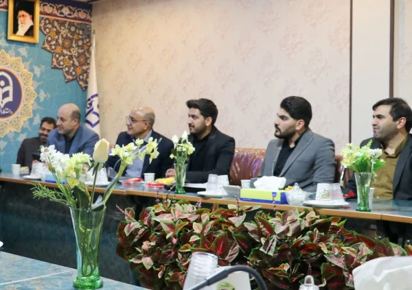 اولین نشست رسمی شورای صنفی دانشجویان دانشگاه فرهنگیان اصفهان در دیداری چهره به چهره با مسئولین دانشگاه. 6