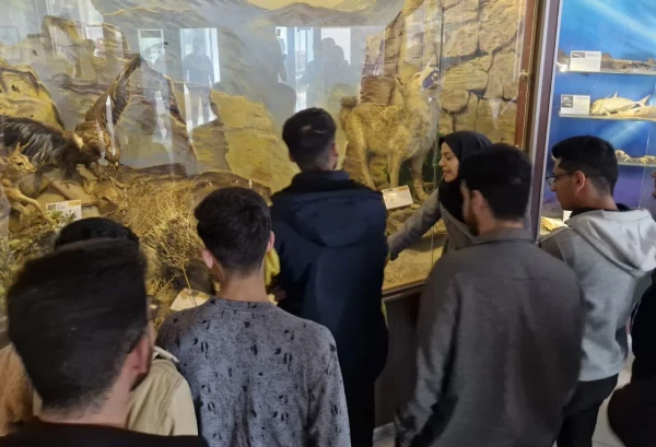 بازدید علمی ـ پژوهشی دانشجویان دانشگاه فرهنگیان شهید آیت نجف آباد از پژوهش سرای دانش آموزی شهید حجتی
 2