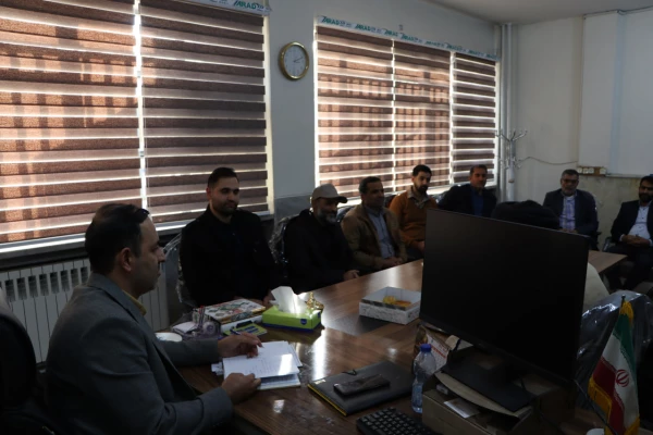 جلسه هماهنگی و تبادل نظر بین حراست مرکز، نگهبانان و سرپرستان خوابگاه ها با حضور ریاست و نهاد رهبری  برگزار شد. 2