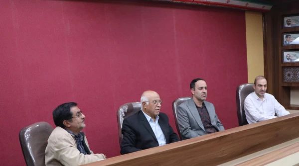 دیدار روسای اسبق با نماینده مجلس - تأکید بر جایگاه انحصاری مرکز 3