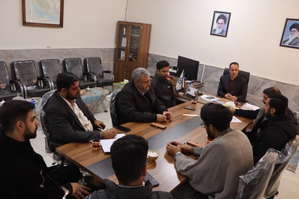 جلسه برنامه ریزی یادواره شهدا و نصب تصاویر شهدا در محوطه 2